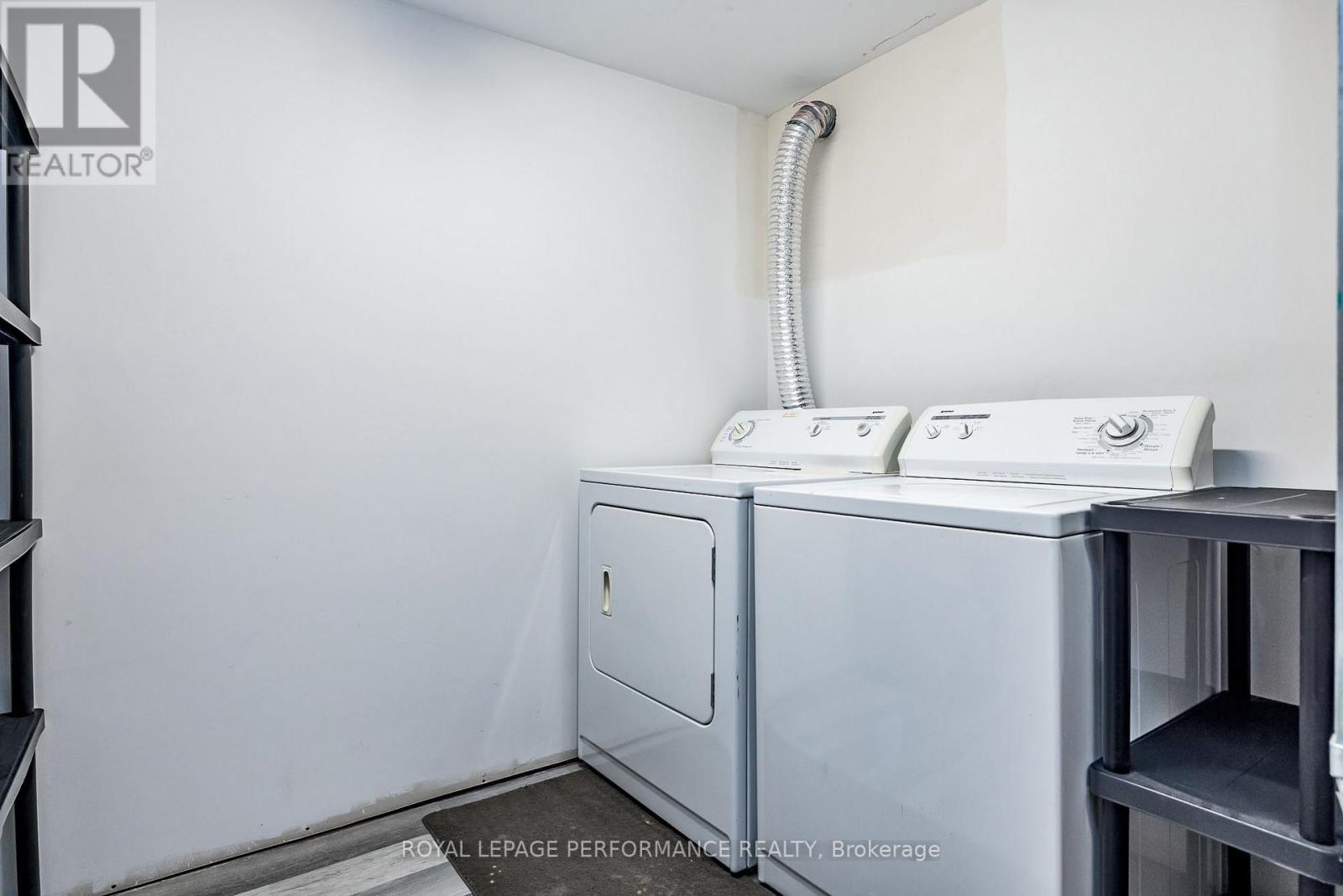 B - 36 Largo Crescent, Ottawa, Ontario  K2G 3C7 - Photo 21 - X12776310