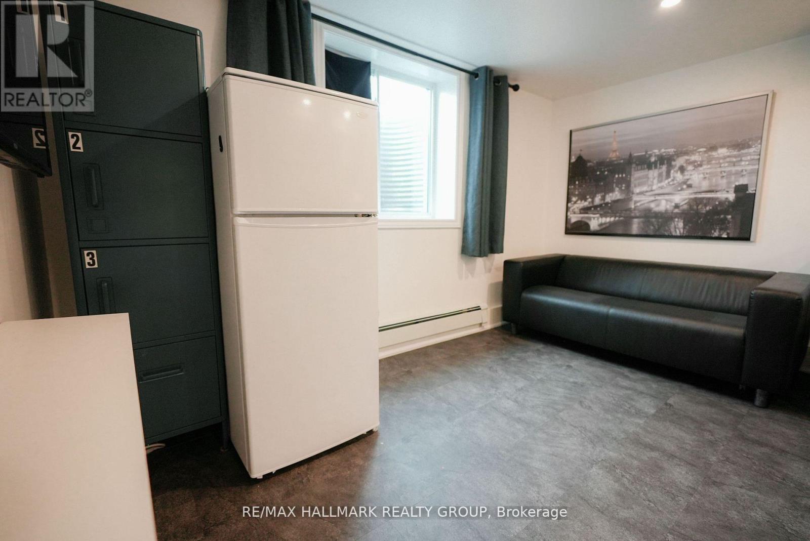 924 Bermuda Avenue, Ottawa, Ontario  K1K 0V6 - Photo 24 - X12776348