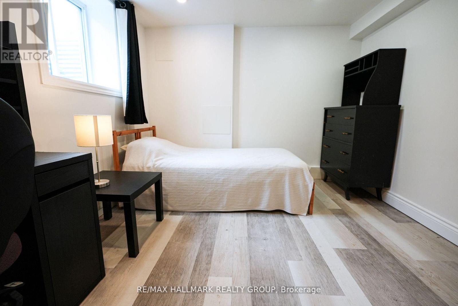 924 Bermuda Avenue, Ottawa, Ontario  K1K 0V6 - Photo 29 - X12776348