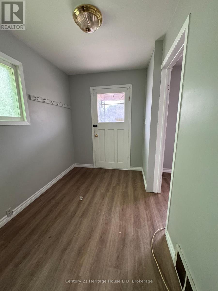 4688 Ryerson Crescent, Niagara Falls (Downtown), Ontario  L2E 1E5 - Photo 15 - X12776292