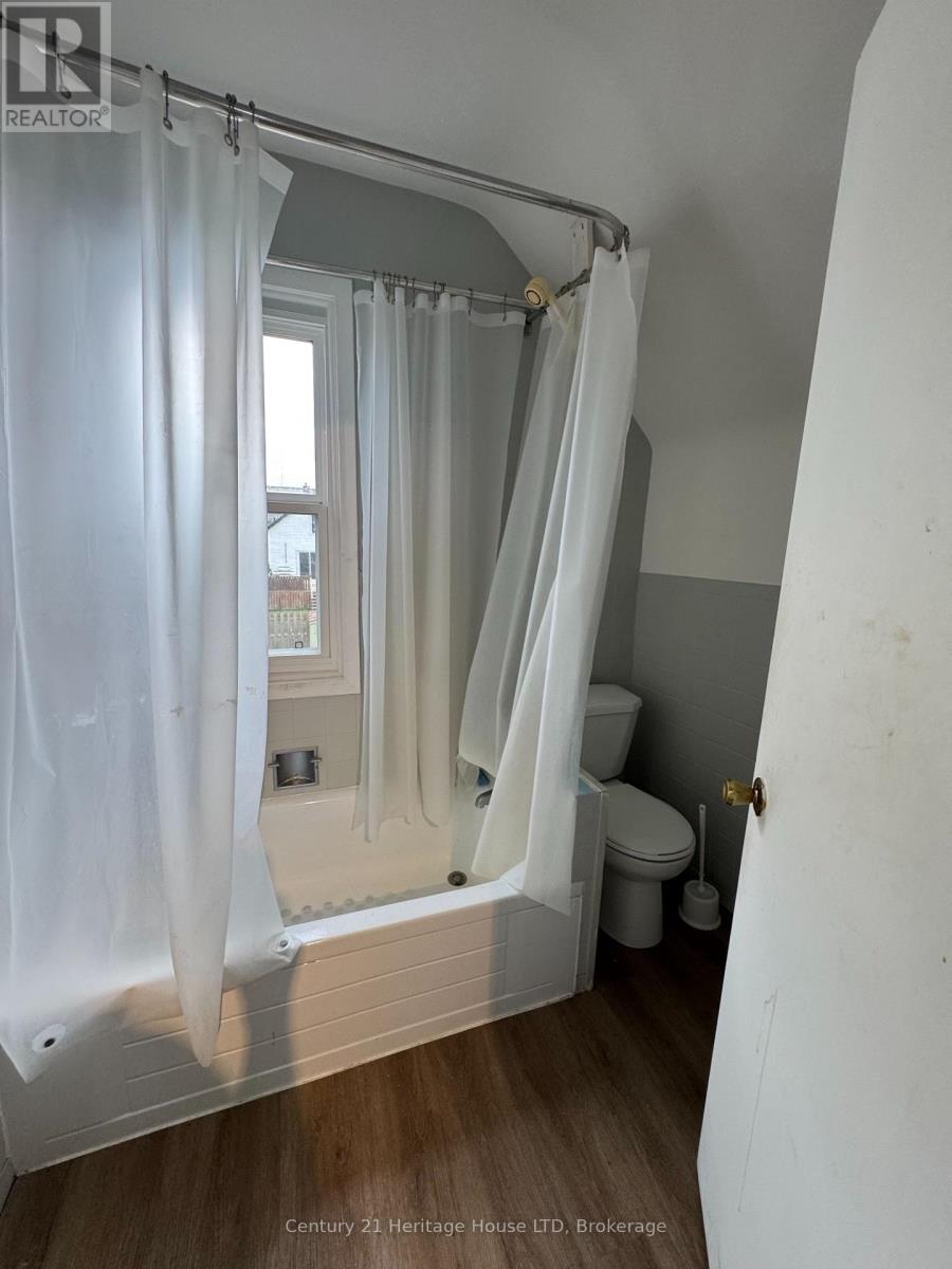 4688 Ryerson Crescent, Niagara Falls (Downtown), Ontario  L2E 1E5 - Photo 16 - X12776292