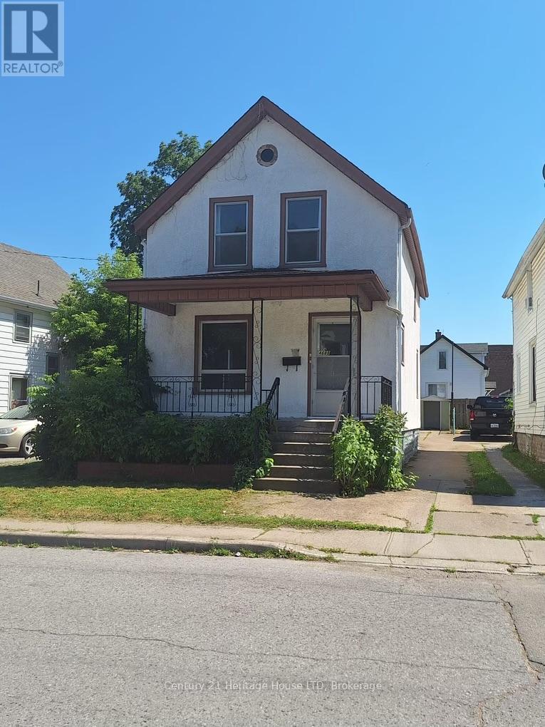 4688 Ryerson Crescent, Niagara Falls (Downtown), Ontario  L2E 1E5 - Photo 2 - X12776292