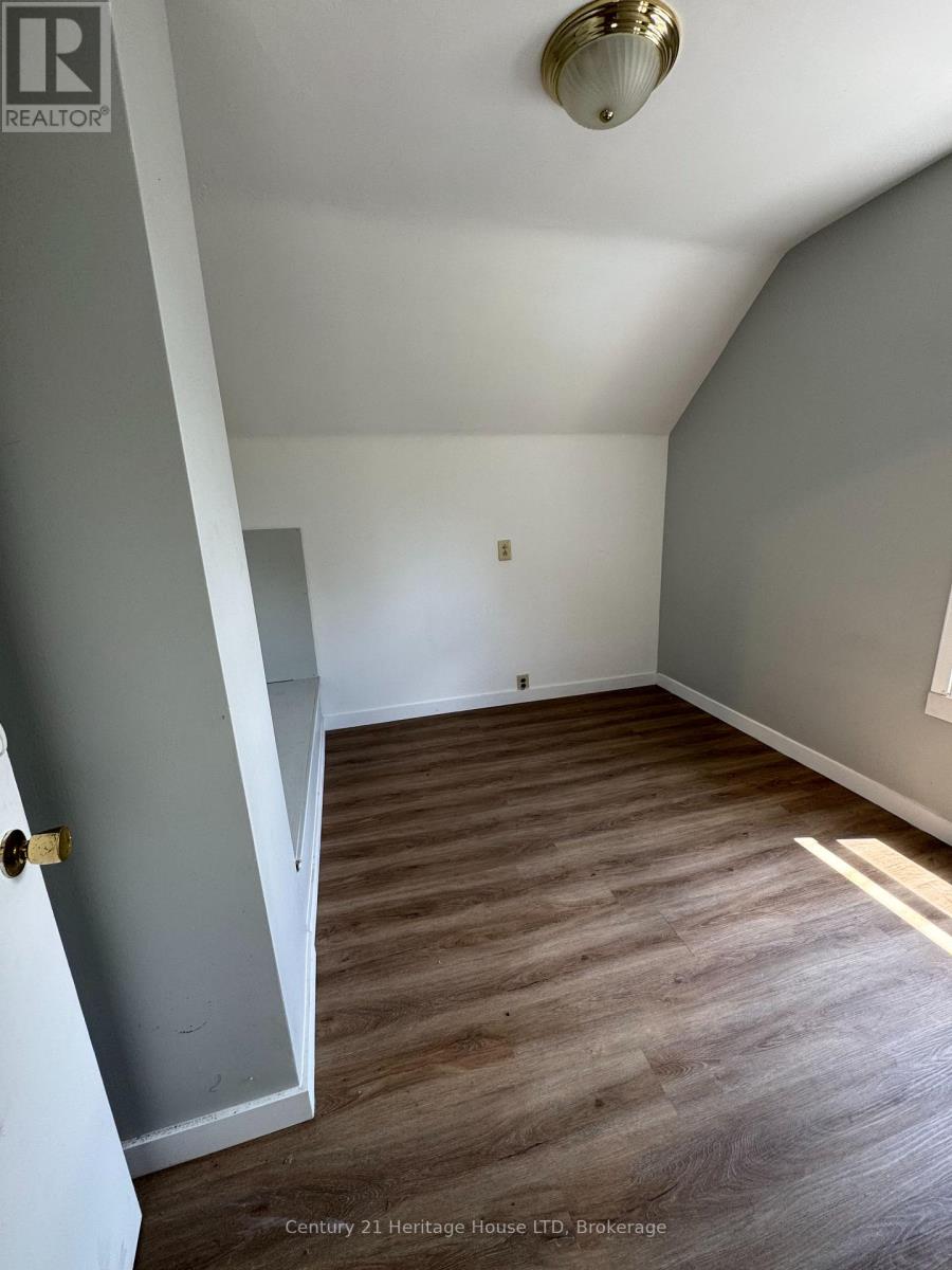 4688 Ryerson Crescent, Niagara Falls (Downtown), Ontario  L2E 1E5 - Photo 22 - X12776292