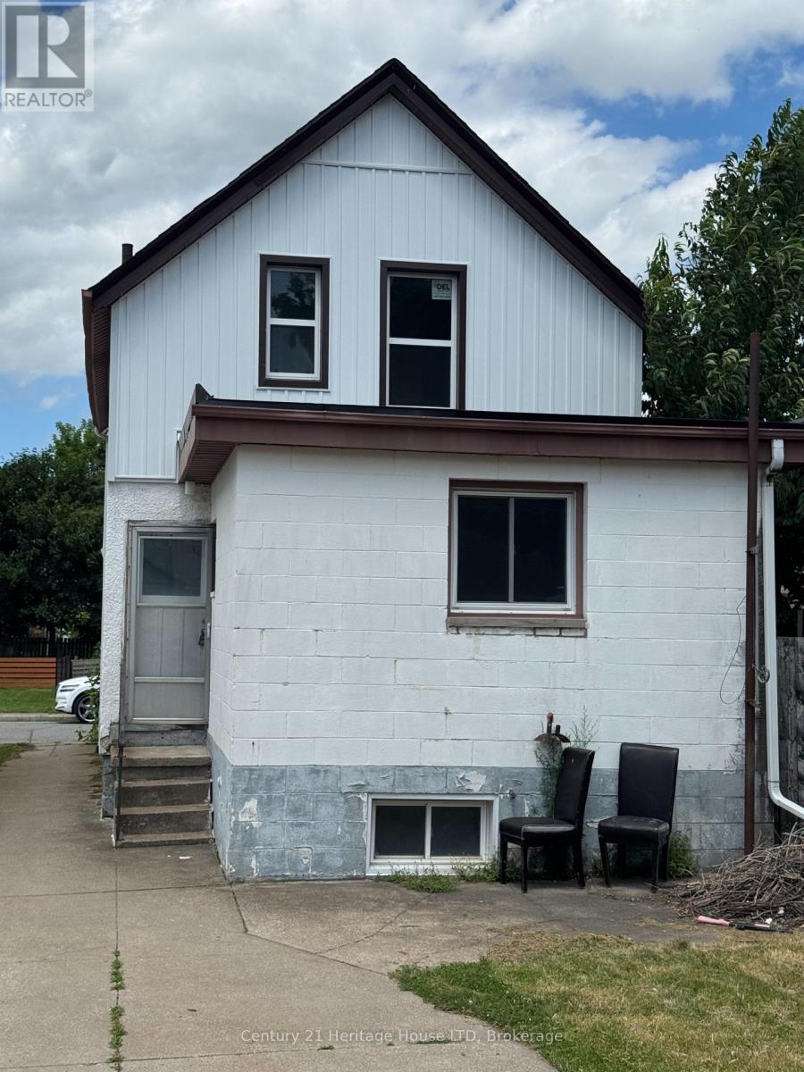 4688 Ryerson Crescent, Niagara Falls (Downtown), Ontario  L2E 1E5 - Photo 7 - X12776292