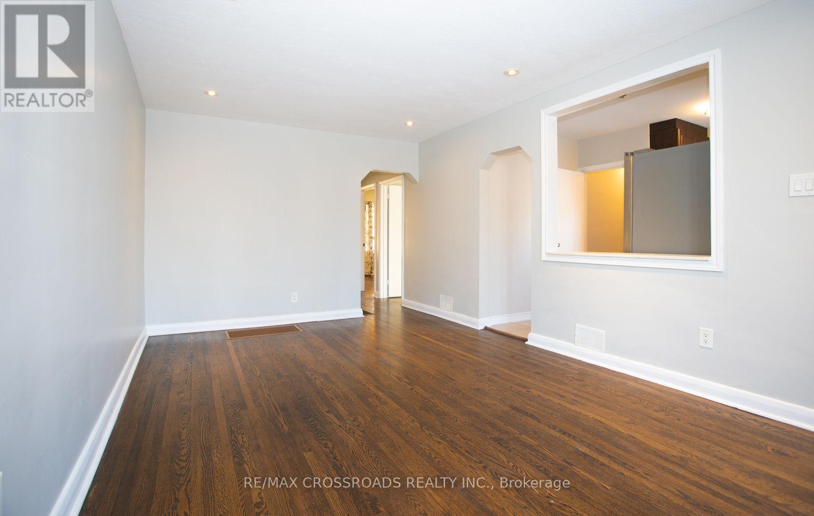 17 Strode Drive, Toronto, Ontario  M1J 1L8 - Photo 2 - E12712094