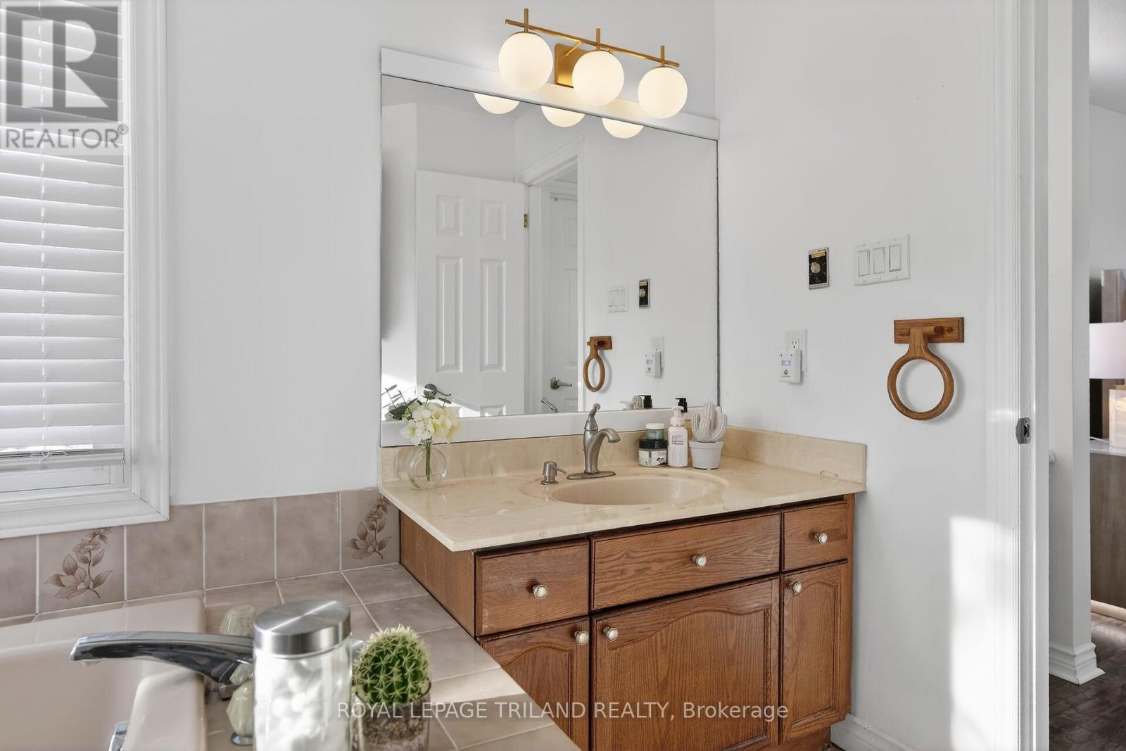 71 Chalfont Road, London North, Ontario  N6H 4Y5 - Photo 24 - X12776052