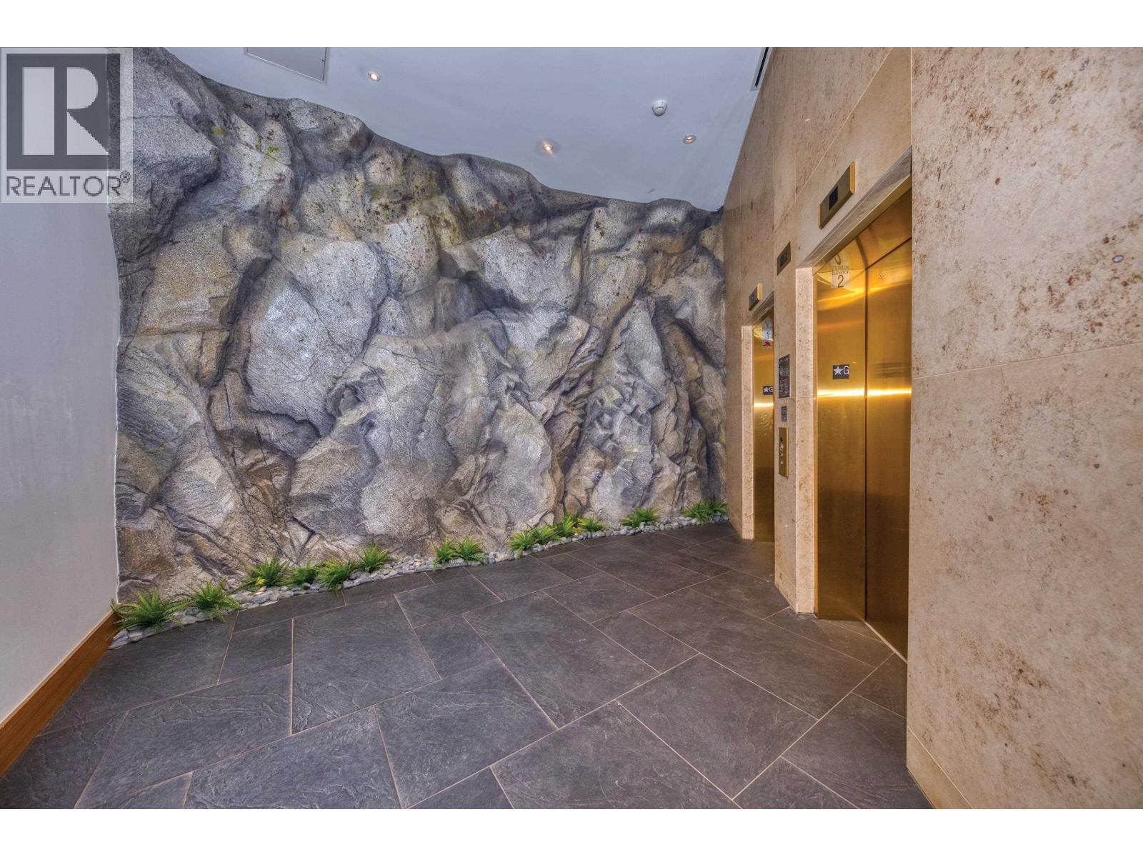 201 6707 Nelson Avenue, West Vancouver, British Columbia  V7W 0A4 - Photo 28 - R3088429