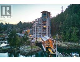 201 6707 NELSON AVENUE, West Vancouver, British Columbia