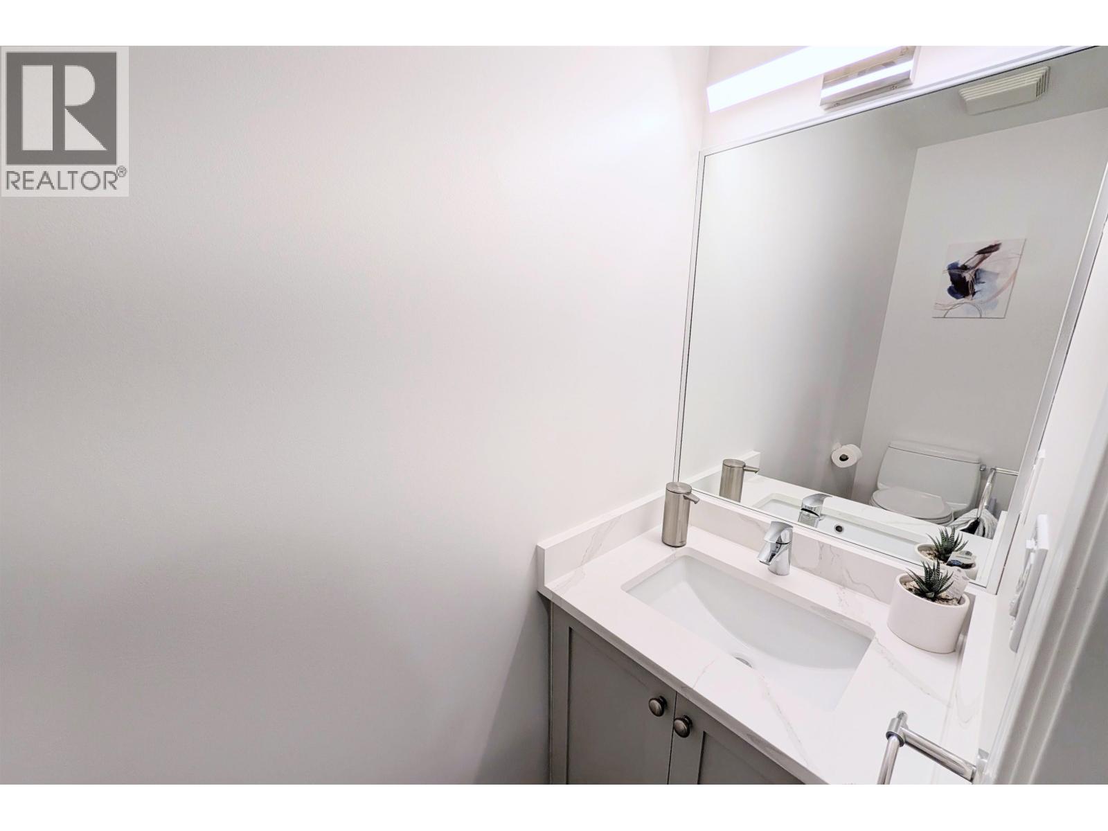 1 252 W 13th Street, North Vancouver, British Columbia  V7M 1N7 - Photo 30 - R3088456