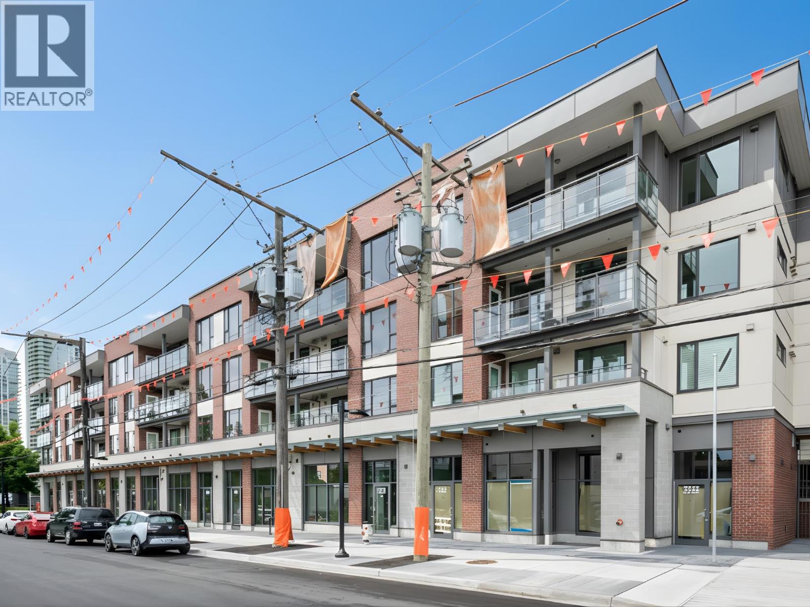 240 5355 Lane Street, Burnaby, British Columbia  V5H 0H1 - Photo 1 - R3088461