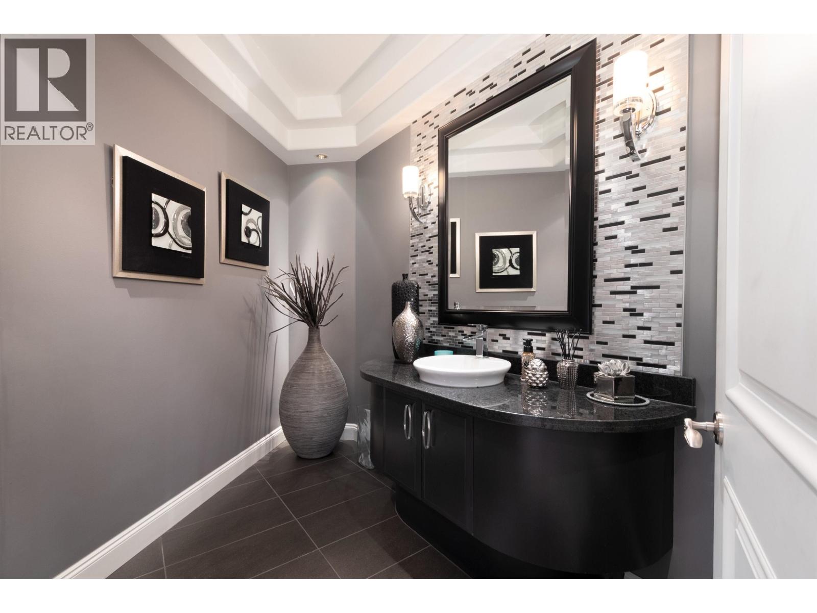 1131 Milford Avenue, Coquitlam, British Columbia  V3J 2V4 - Photo 22 - R3088457