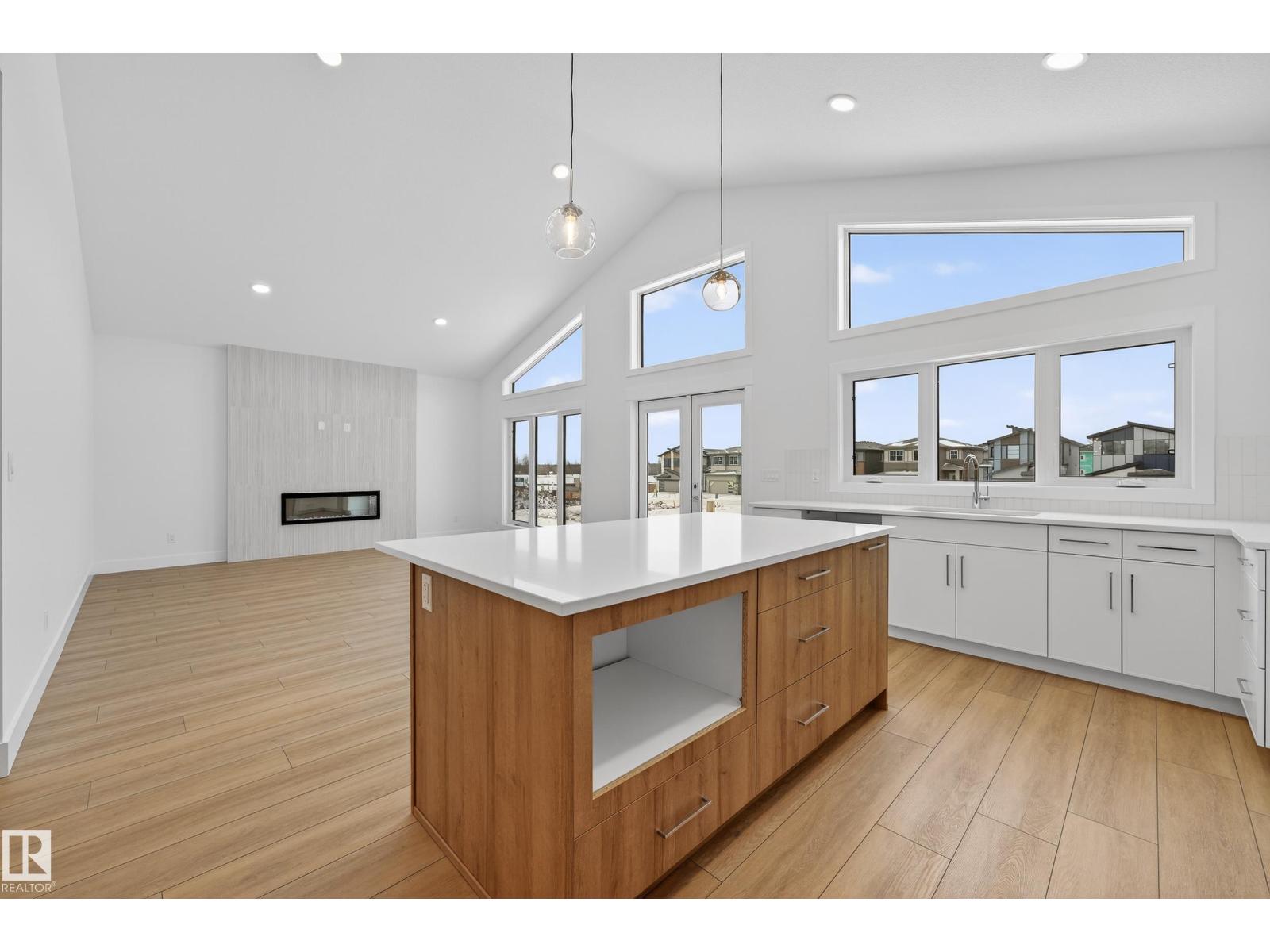 7093 Kiviaq Cr Sw, Edmonton, Alberta  T6W 5N7 - Photo 4 - E4467501