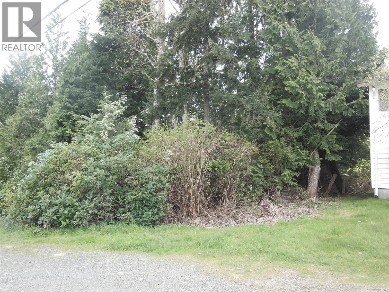 1686 Bay St, Ucluelet, British Columbia  V0R 3A0 - Photo 9 - 1025663