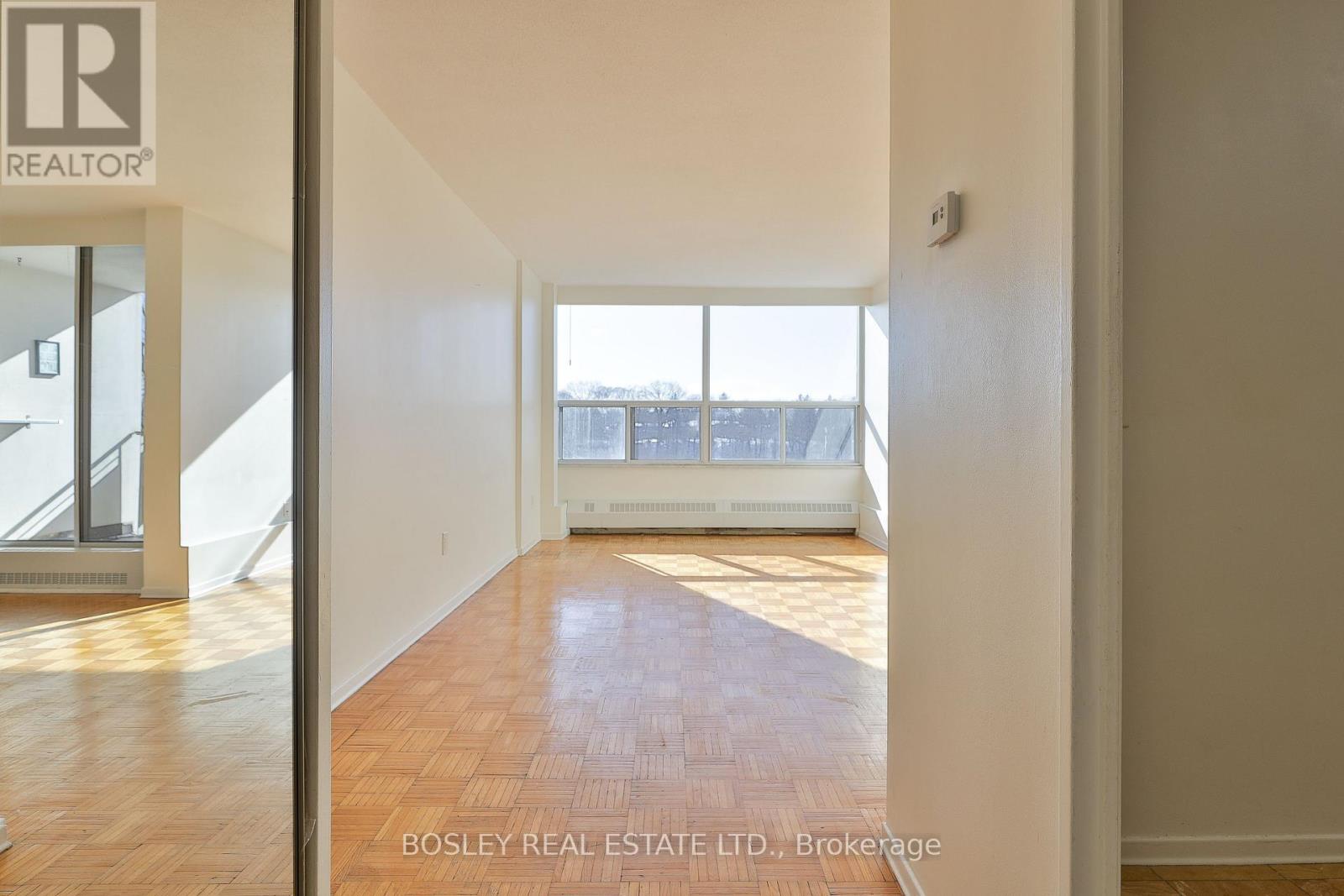 404 - 60 Pavane Linkway, Toronto, Ontario  M3C 1A1 - Photo 3 - C12776332