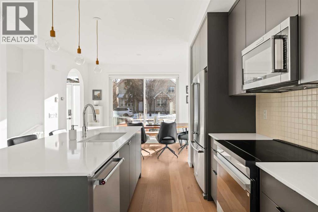 1940 Bowness Road Nw, Calgary, Alberta  T2N 3K6 - Photo 11 - A2282181