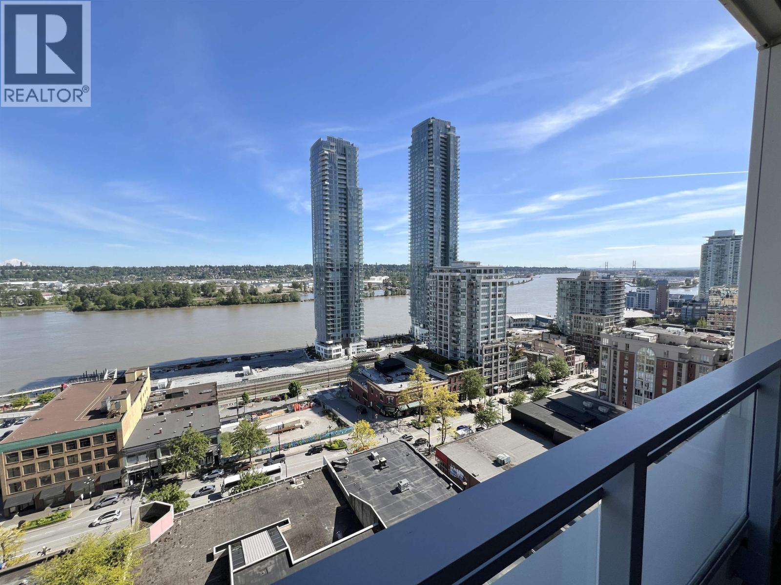 1705 618 Carnarvon Street, New Westminster, British Columbia  V3M 0N9 - Photo 2 - R3087934