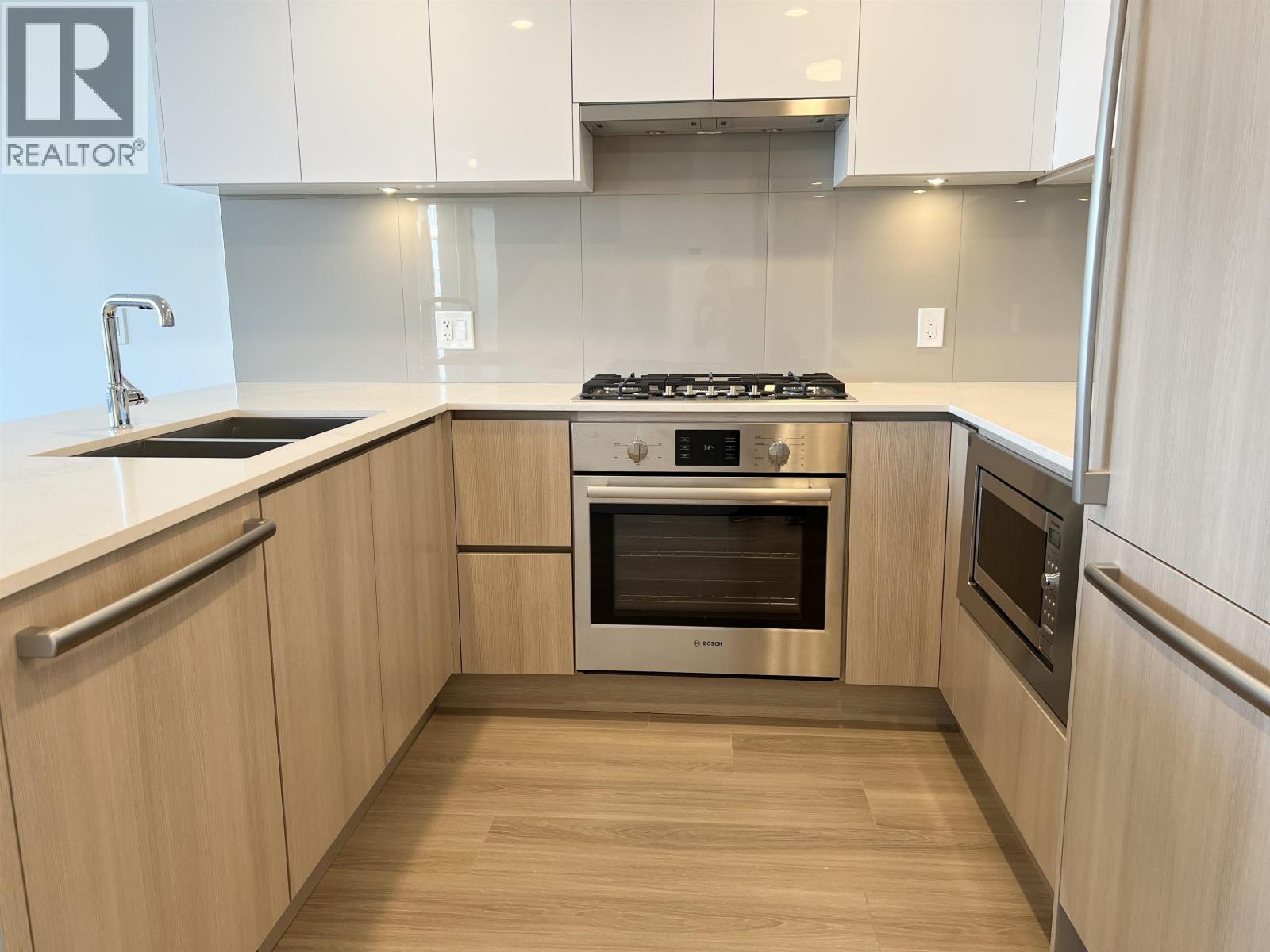 1705 618 Carnarvon Street, New Westminster, British Columbia  V3M 0N9 - Photo 3 - R3087934