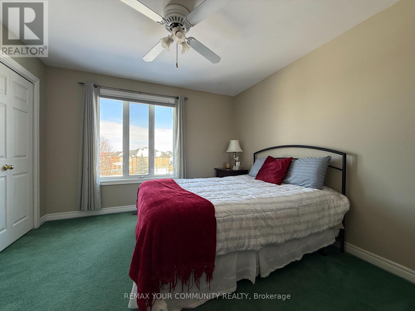 22 Whitebirch Lane, East Gwillimbury, Ontario  L0G 1V0 - Photo 10 - N12776354