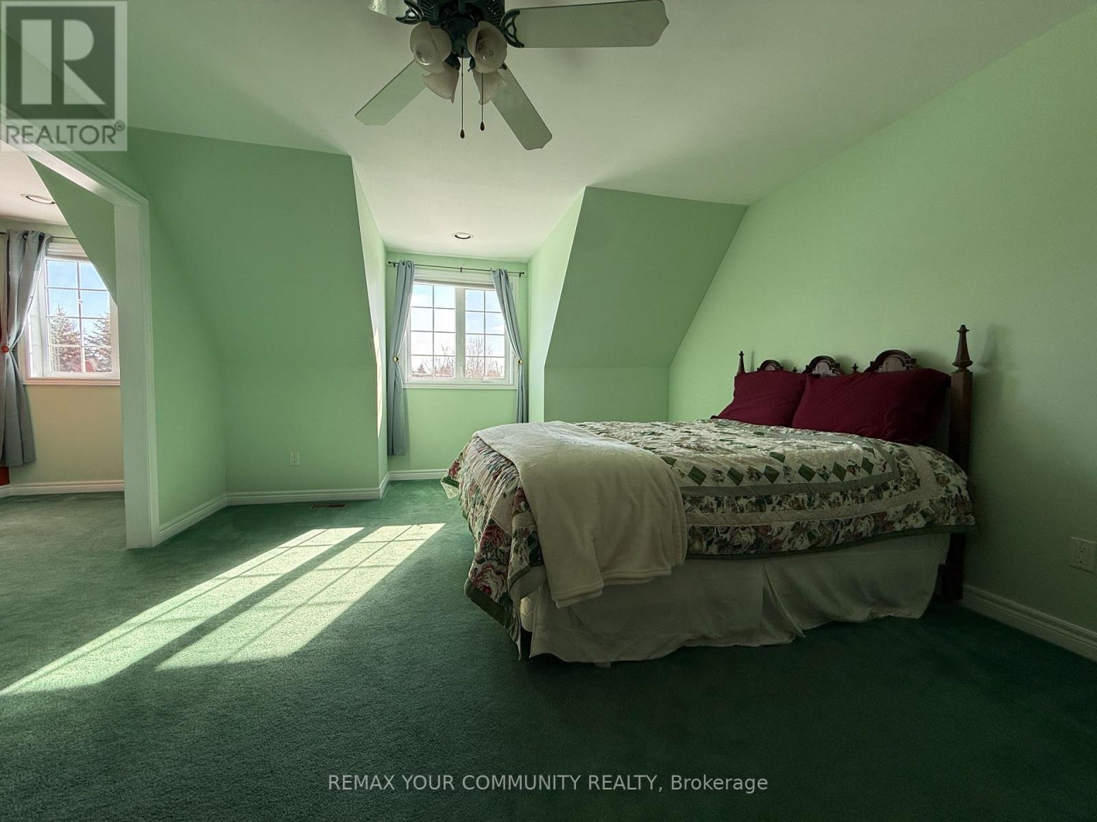 22 Whitebirch Lane, East Gwillimbury, Ontario  L0G 1V0 - Photo 11 - N12776354