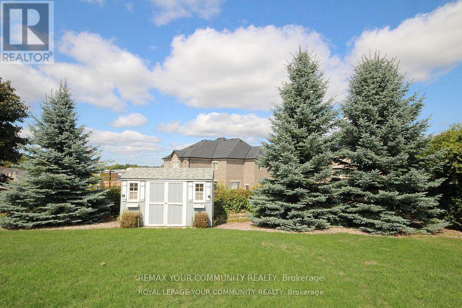 22 Whitebirch Lane, East Gwillimbury, Ontario  L0G 1V0 - Photo 6 - N12776354