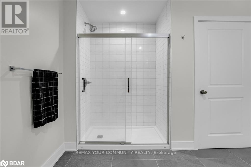 211 - 121 Mary Street, Clearview (Creemore), Ontario  L0M 1G0 - Photo 20 - S12776298