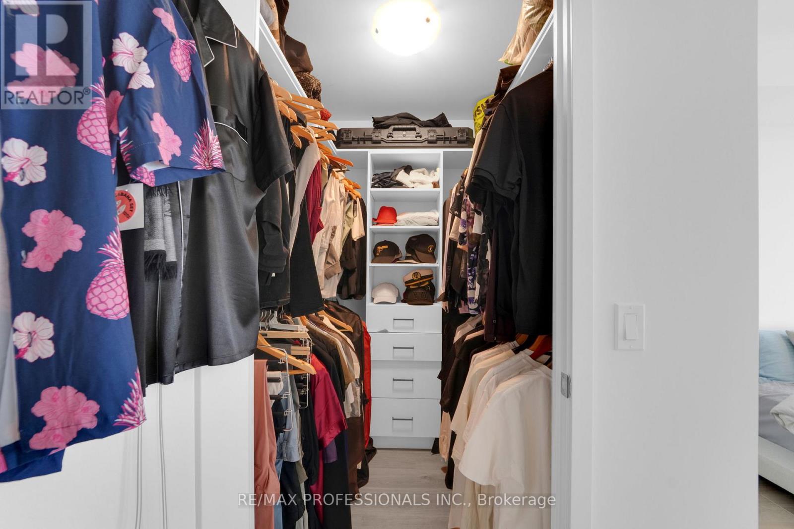 1402 - 1035 Southdown Road, Mississauga, Ontario  L5J 0A2 - Photo 34 - W12767944