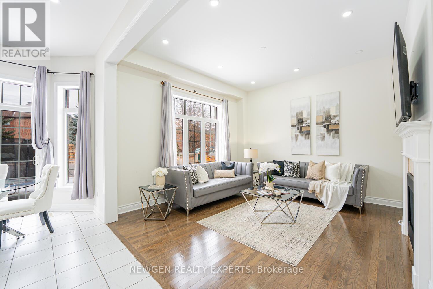 17 Monarch Drive, Halton Hills, Ontario  L7G 0H9 - Photo 11 - W12776322