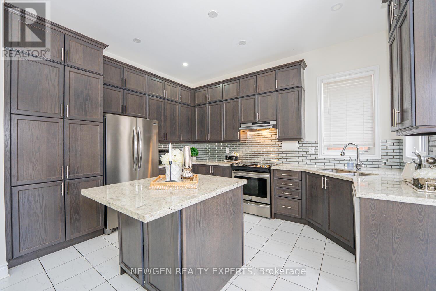 17 Monarch Drive, Halton Hills, Ontario  L7G 0H9 - Photo 16 - W12776322