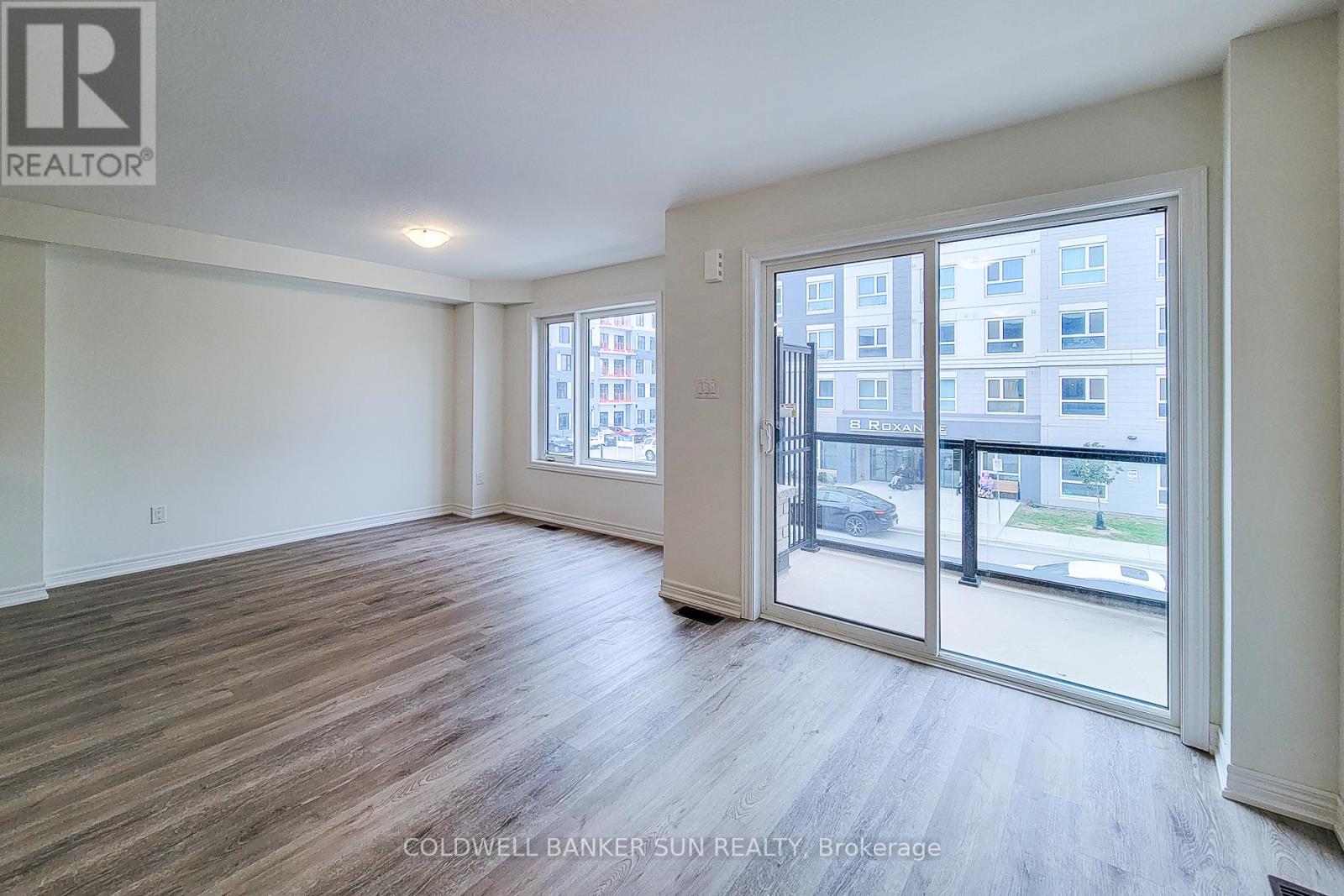 7 Roxanne Drive, Hamilton, Ontario  L8H 1L9 - Photo 10 - X12776360