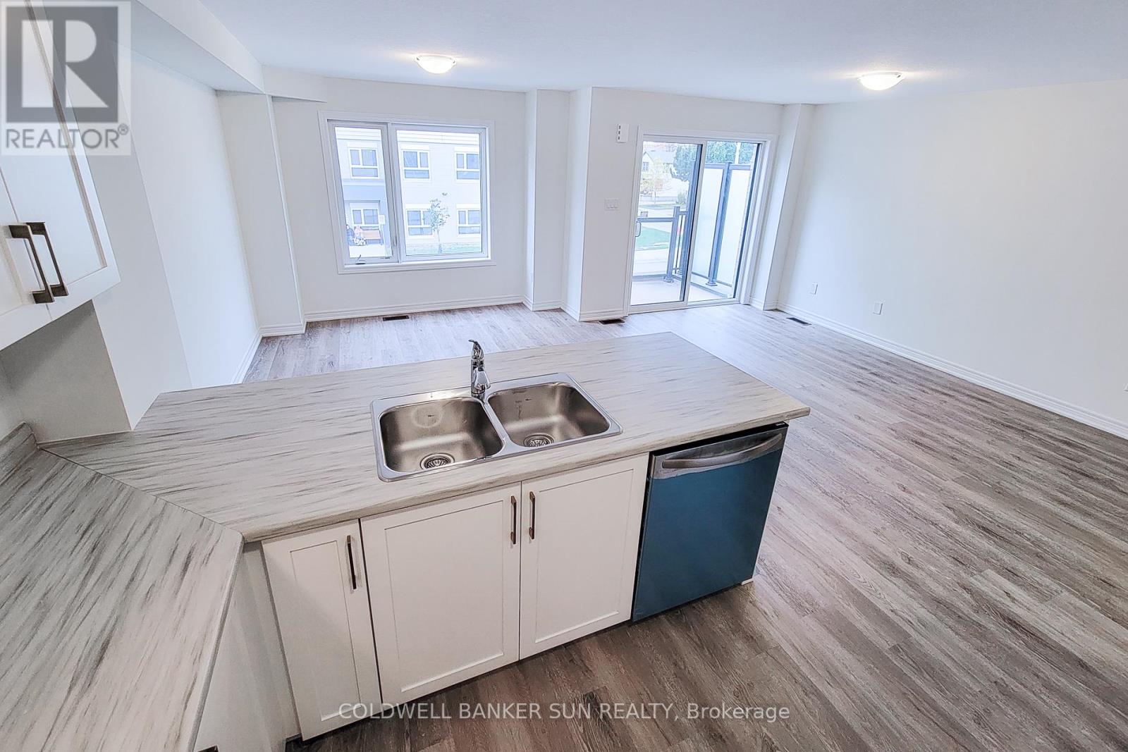 7 Roxanne Drive, Hamilton, Ontario  L8H 1L9 - Photo 18 - X12776360