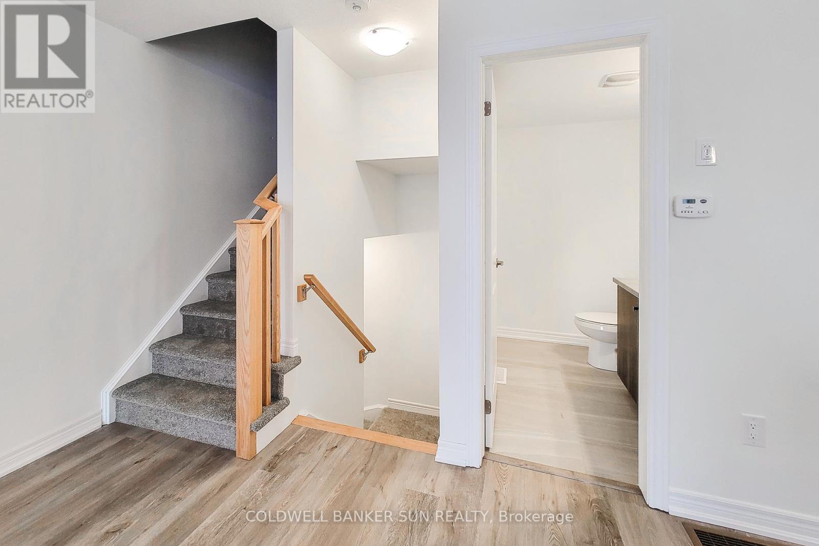 7 Roxanne Drive, Hamilton, Ontario  L8H 1L9 - Photo 25 - X12776360