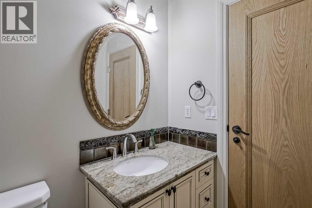 127 Canterbury Court Sw, Calgary, Alberta  T2W 6C1 - Photo 19 - A2269104