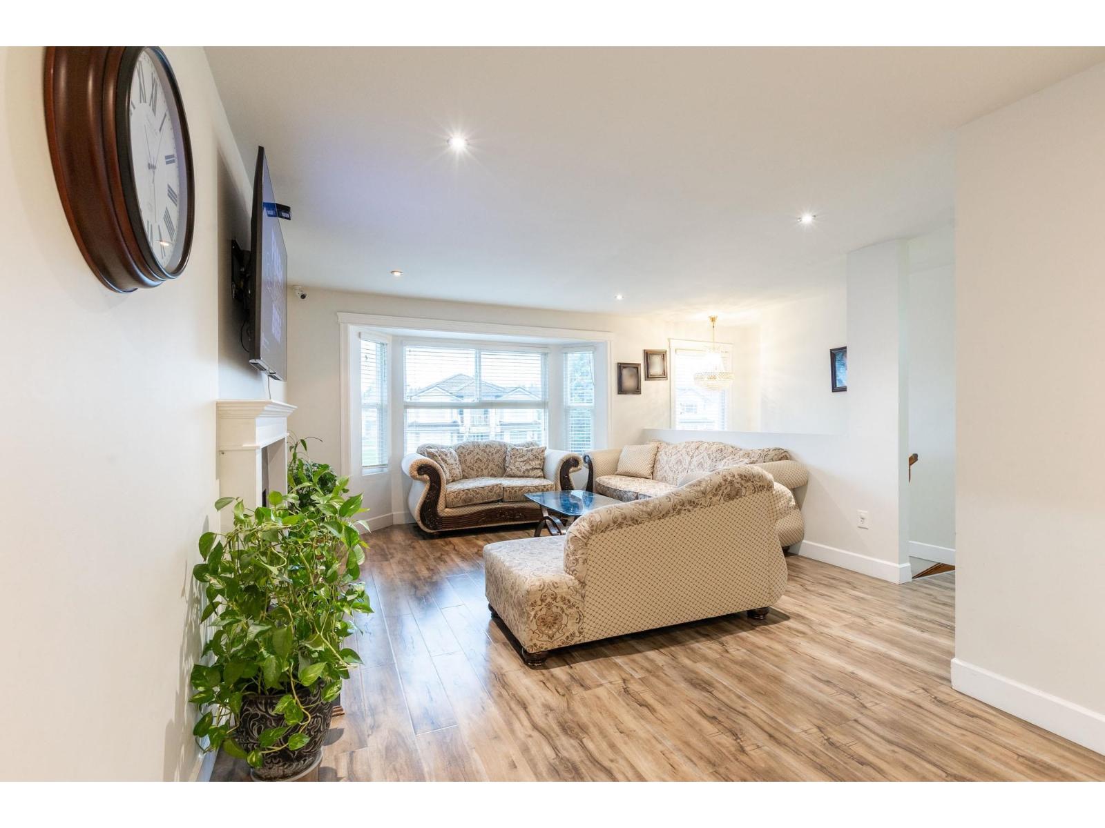 8412 134b Street, Surrey, British Columbia  V3W 0T8 - Photo 33 - R3088403