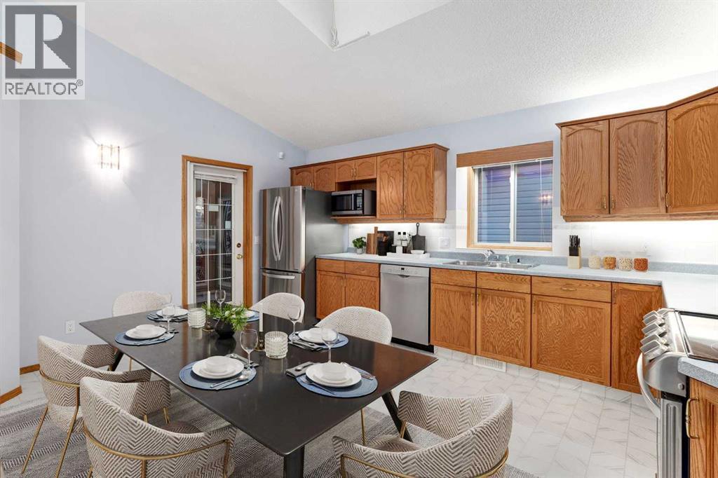 20 Willowbrook Gate Nw, Airdrie, Alberta  T4B 2J4 - Photo 9 - A2280470