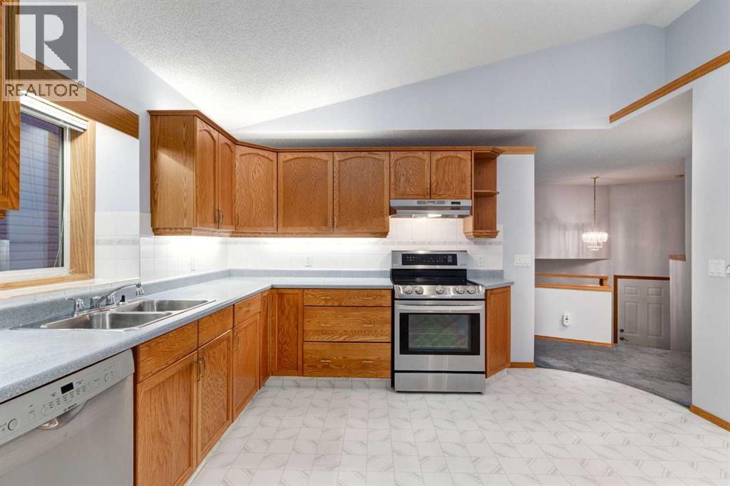 20 Willowbrook Gate Nw, Airdrie, Alberta  T4B 2J4 - Photo 13 - A2280470