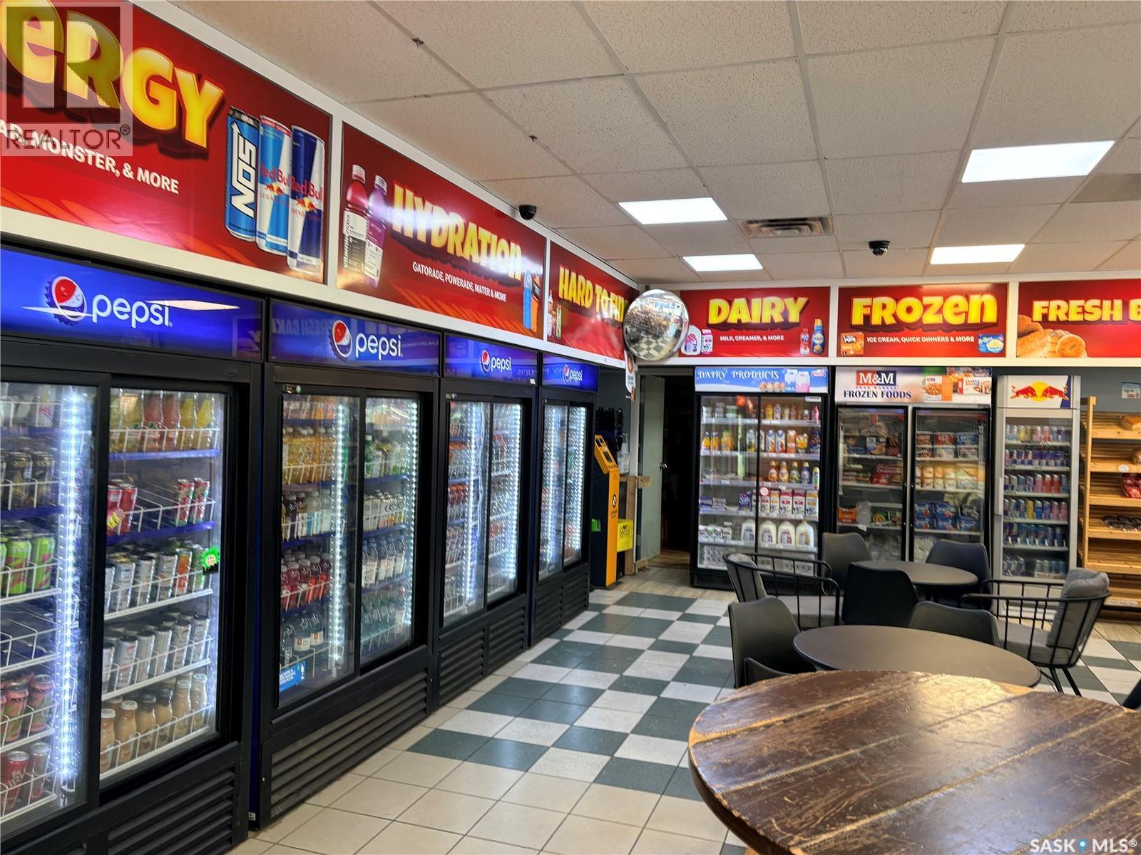 330 Silverwood Road, Saskatoon, Saskatchewan  S7K 6Y4 - Photo 2 - SK028269