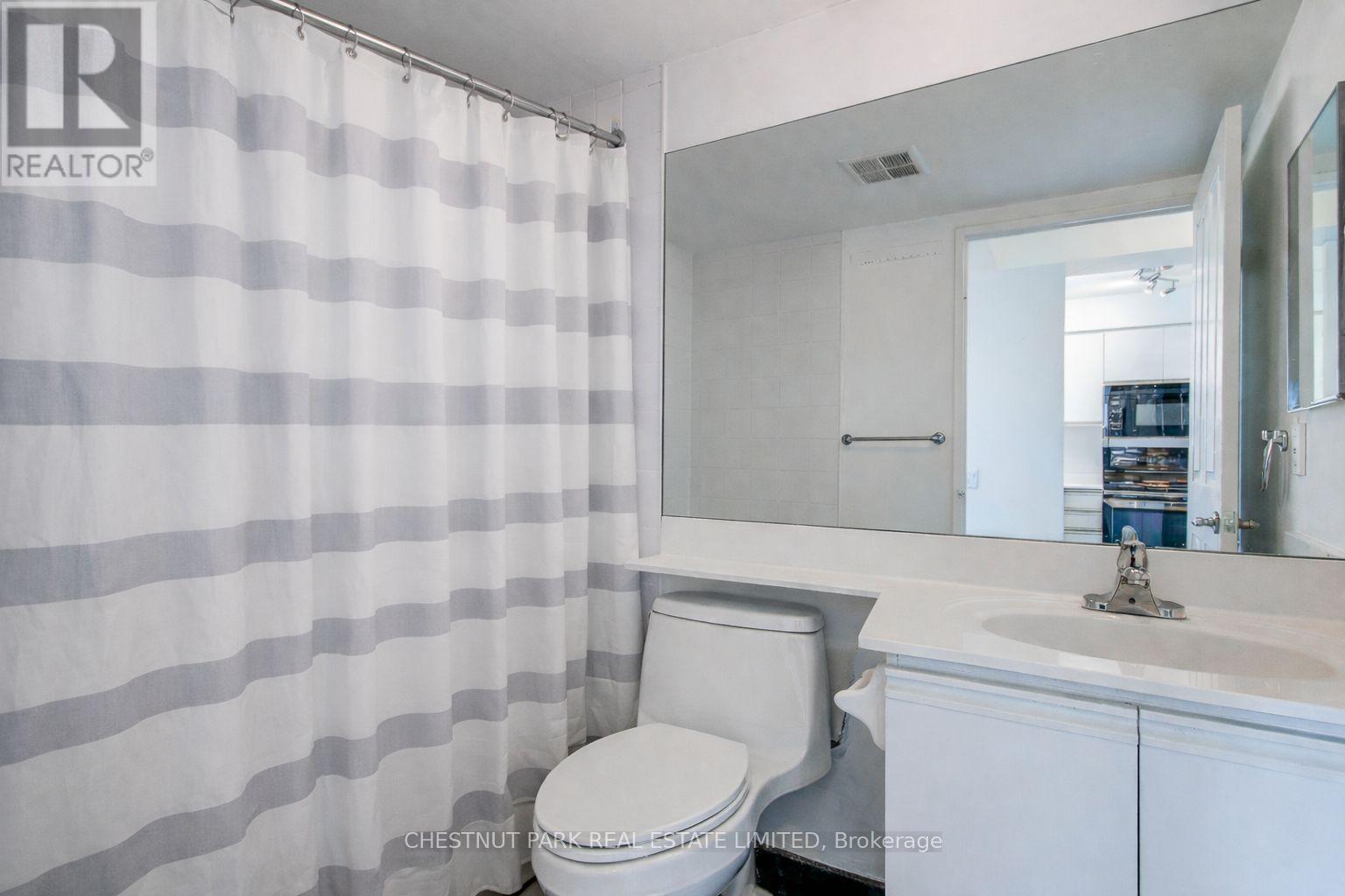 Ph210 - 942 Yonge Street, Toronto, Ontario  M4W 3S8 - Photo 29 - C12772864