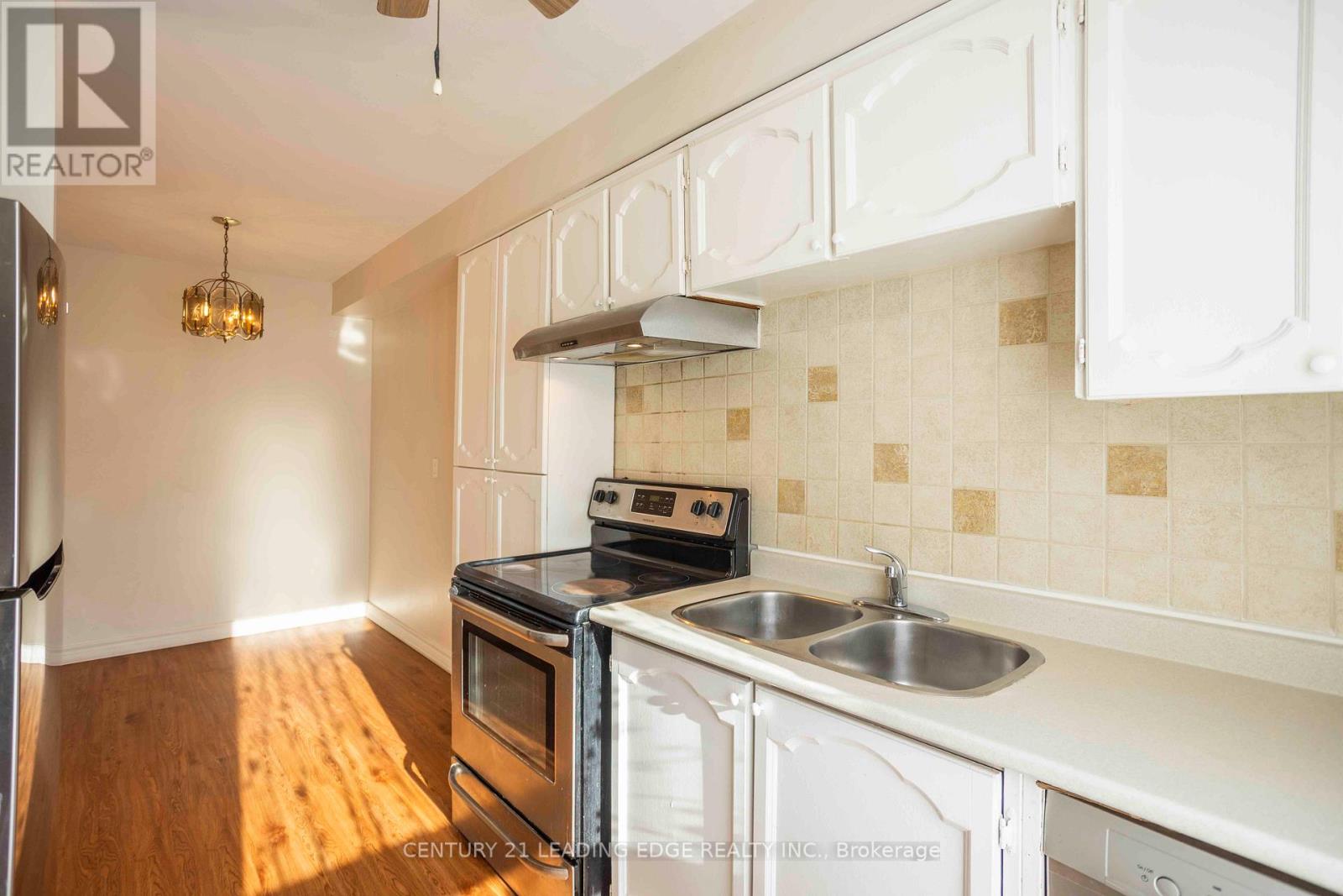 15 - 915 Inverhouse Drive, Mississauga, Ontario  L5J 4B2 - Photo 12 - W12775842