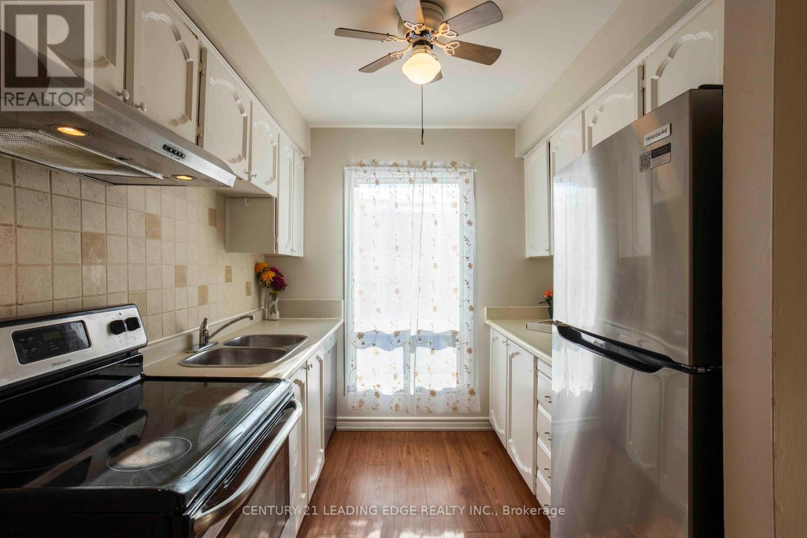 15 - 915 Inverhouse Drive, Mississauga, Ontario  L5J 4B2 - Photo 10 - W12775842