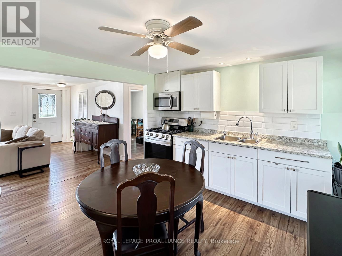 40 Ashley Street, Belleville, Ontario  K0K 2B0 - Photo 11 - X12776448