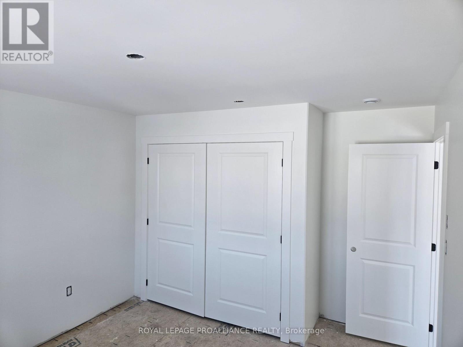 2 - 92 Lywood Street, Belleville, Ontario  K0K 1K0 - Photo 13 - X12776522