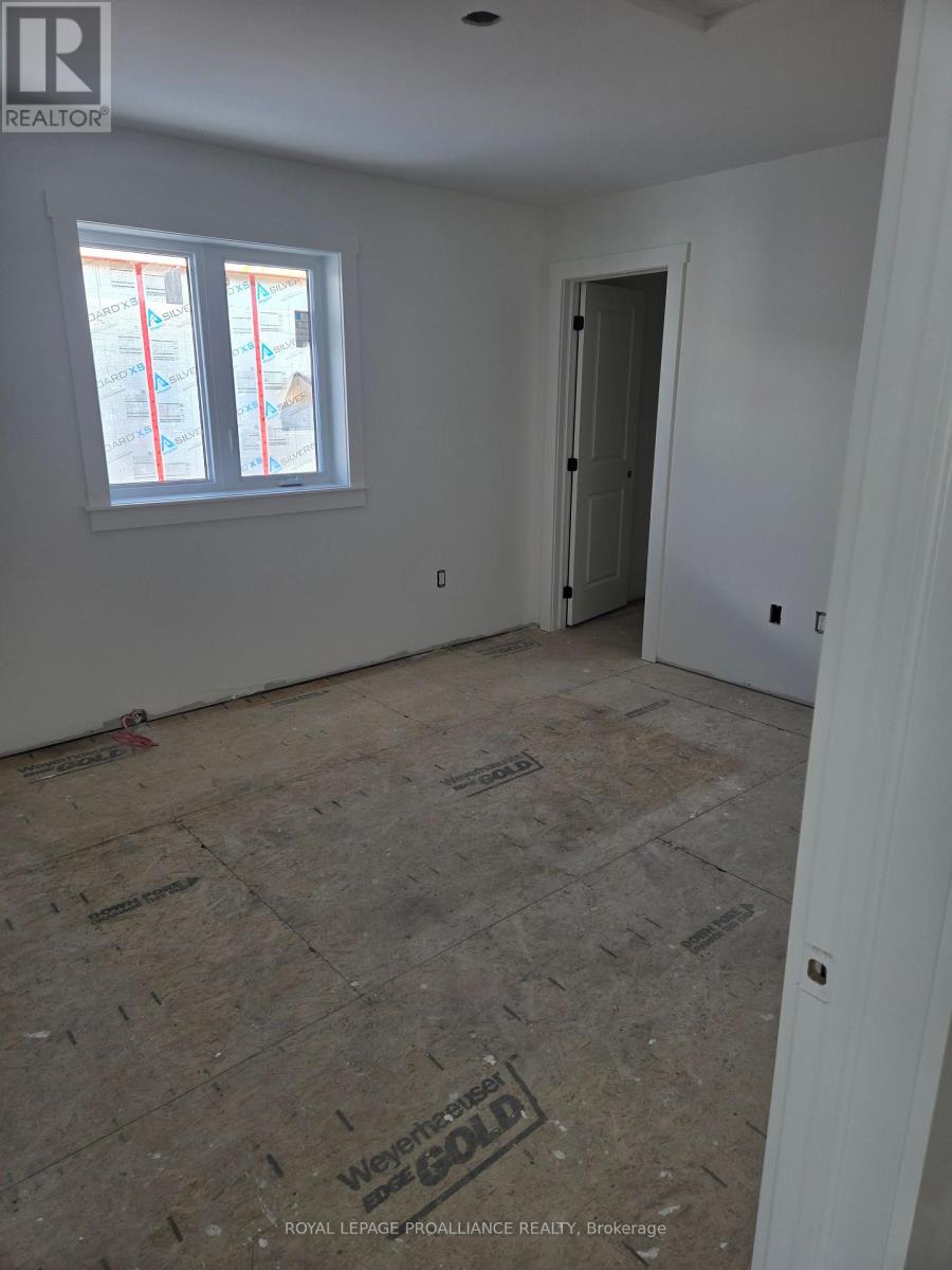 2 - 92 Lywood Street, Belleville, Ontario  K0K 1K0 - Photo 7 - X12776522