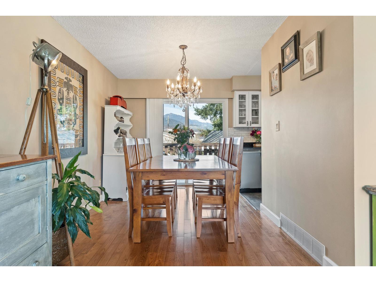 10101 Fairbanks Crescent, Fairfield Island, Chilliwack, British Columbia  V2P 5M4 - Photo 4 - R3087991