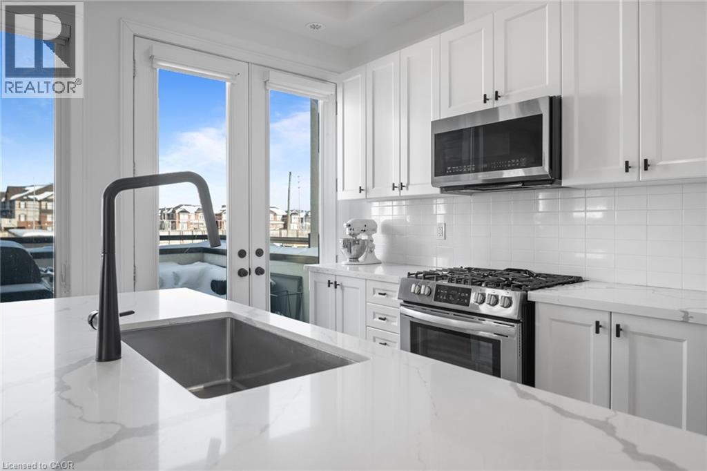 1417 Clarriage Court, Milton, Ontario  L9E 1L6 - Photo 9 - 40802891