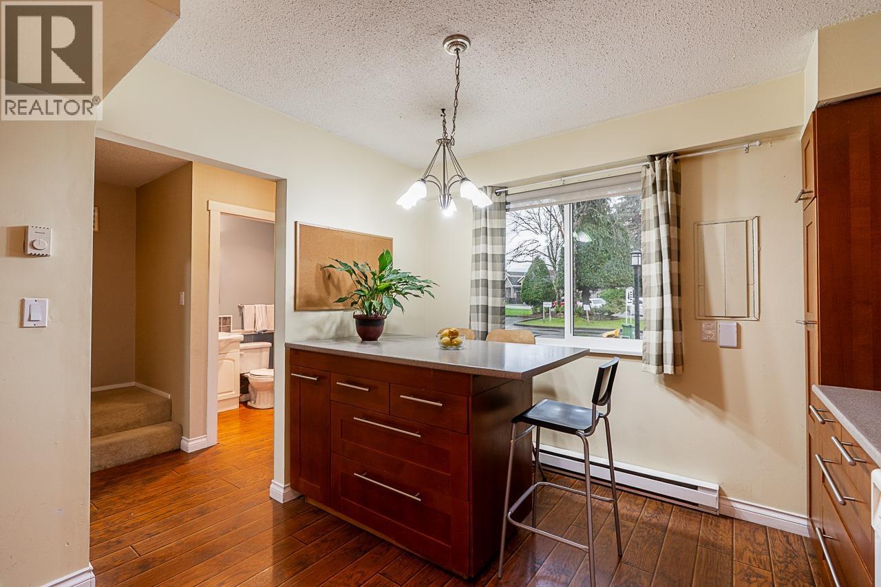 1 10900 SPRINGMONT DRIVE, Richmond, British Columbia