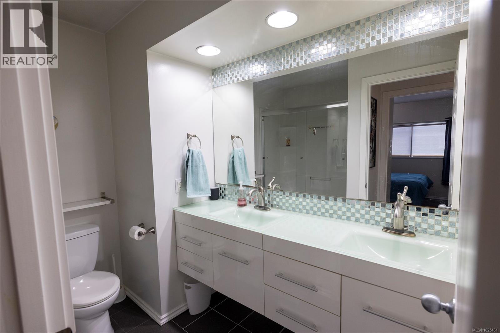 6 8805 Central St, Port Hardy, British Columbia  V0N 2P0 - Photo 23 - 1025461