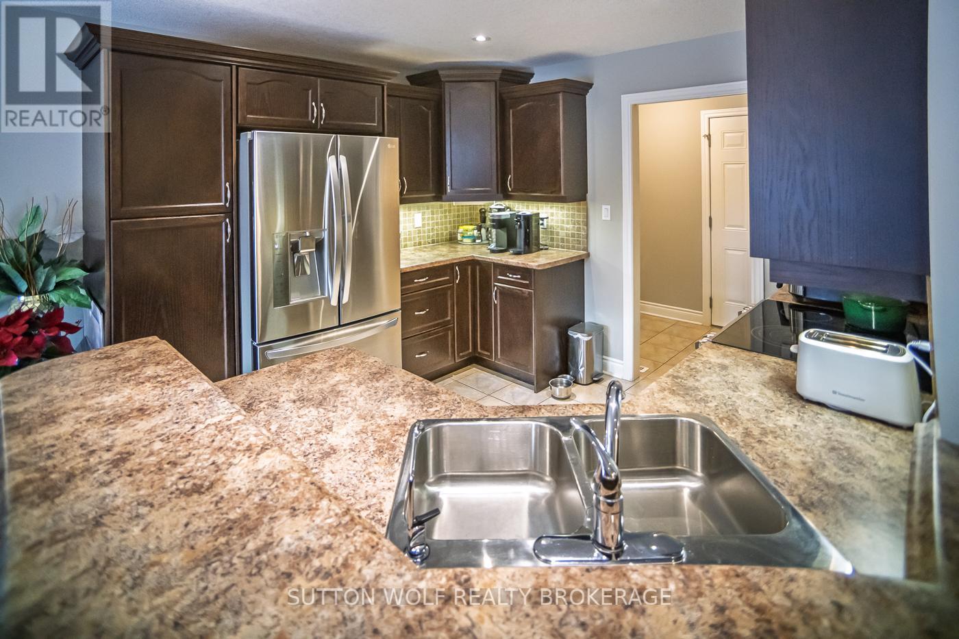 152 Deborah Drive, Strathroy-Caradoc, Ontario  N7G 4E1 - Photo 18 - X12776444