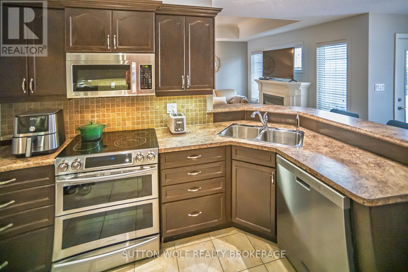 152 Deborah Drive, Strathroy-Caradoc, Ontario  N7G 4E1 - Photo 21 - X12776444