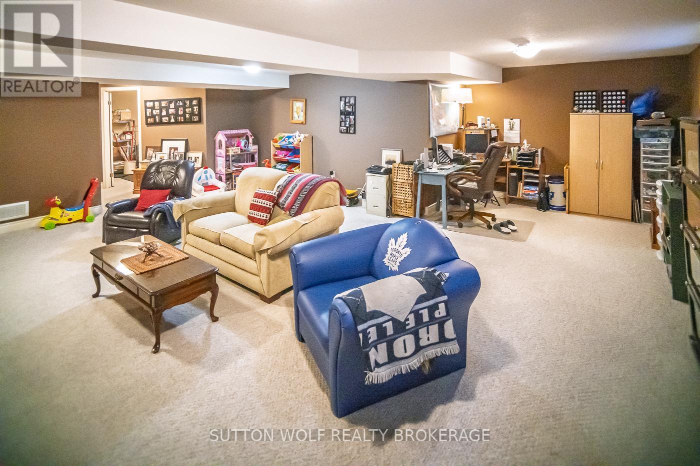 152 Deborah Drive, Strathroy-Caradoc, Ontario  N7G 4E1 - Photo 35 - X12776444