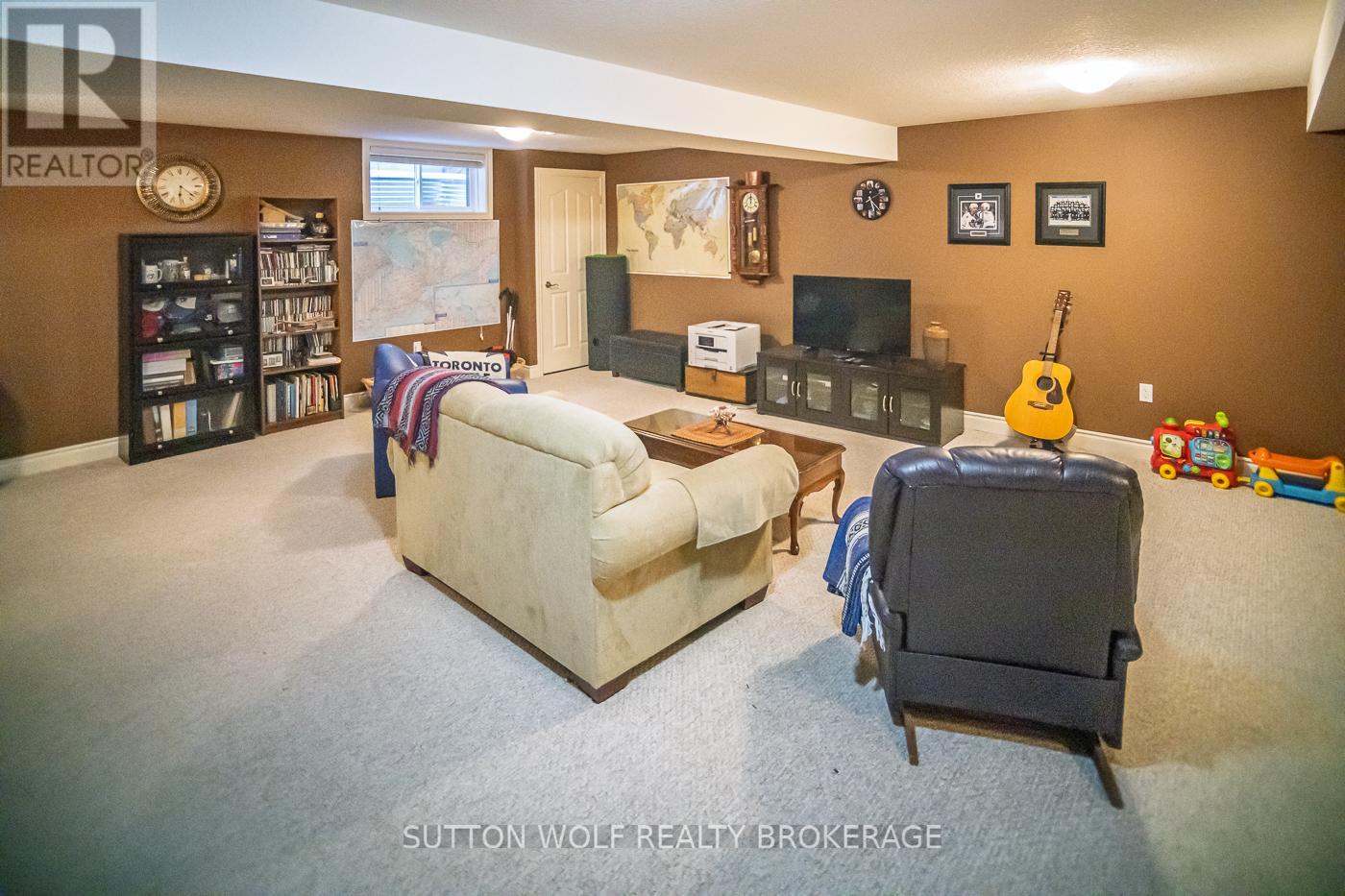 152 Deborah Drive, Strathroy-Caradoc, Ontario  N7G 4E1 - Photo 37 - X12776444